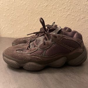 Yeezy 350 Black - like new condition